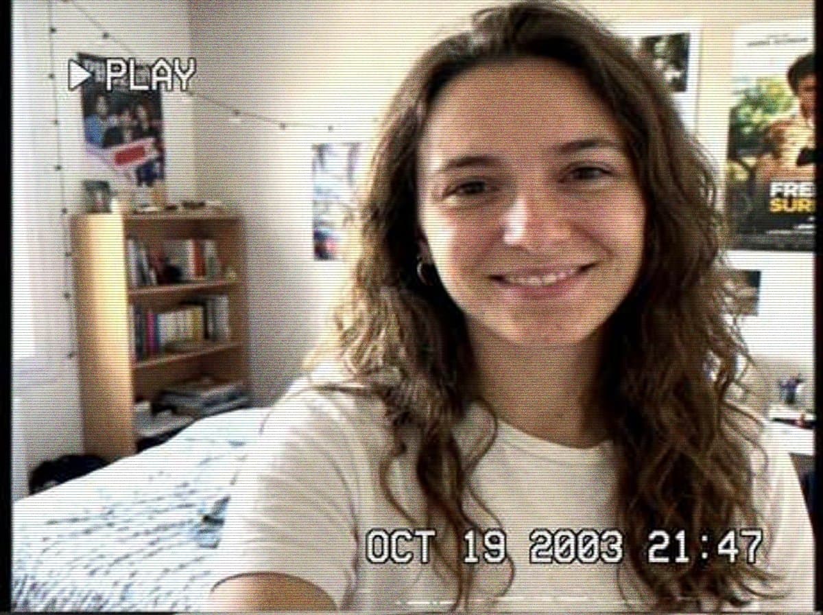 Même selfie en style Caméscope 2003